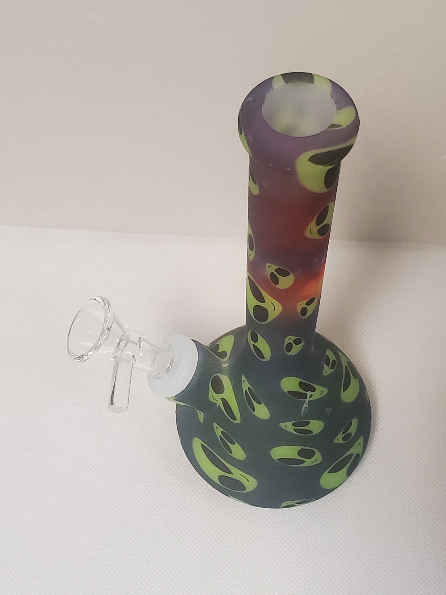 Alien Silicone bong