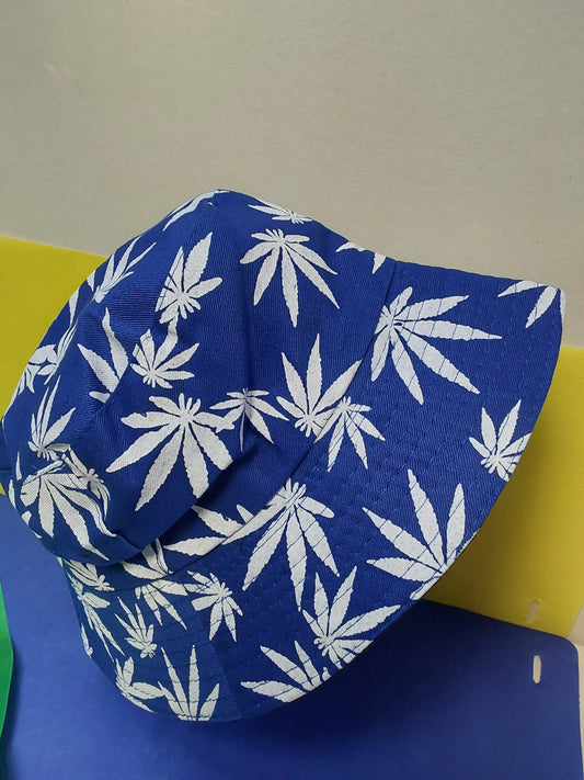 Blue reversible marijuana leaf bucket hat